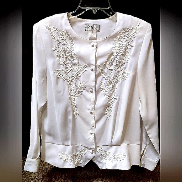 Kathy Che Tops - Kathy Che Peblum Styled Sheer Braiding Embellished Long Sleeve White Blouse